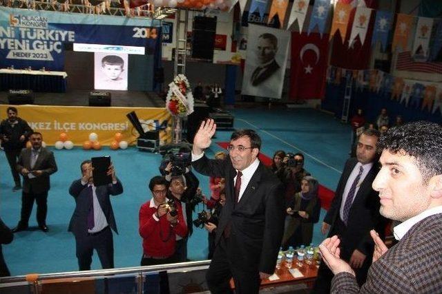 Kalkınma Bakanı Yılmaz Bolu&rsquo;da 1