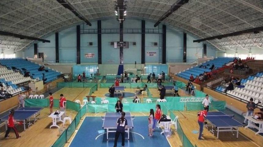 Masa Tenisi Grup M&uuml;sabakaları Yapıldı