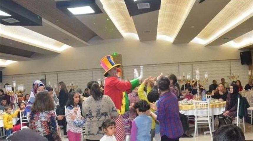 &Ccedil;ocukların Doğum G&uuml;n&uuml; Mutluluğu