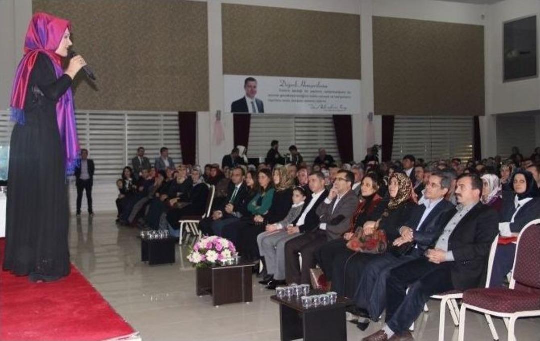 İkbal G&uuml;rpınar Ve Eşi Emre Ermiş &Ccedil;anlılar&rsquo;la Buluştu