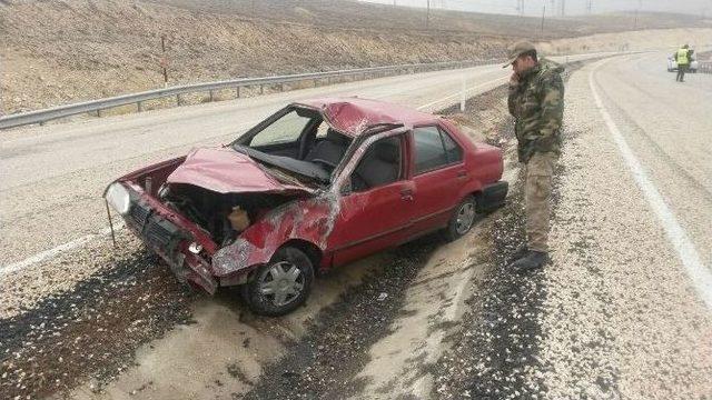 Sivas’ta Trafik Kazası: 1 Ölü, 2 Yaralı 2