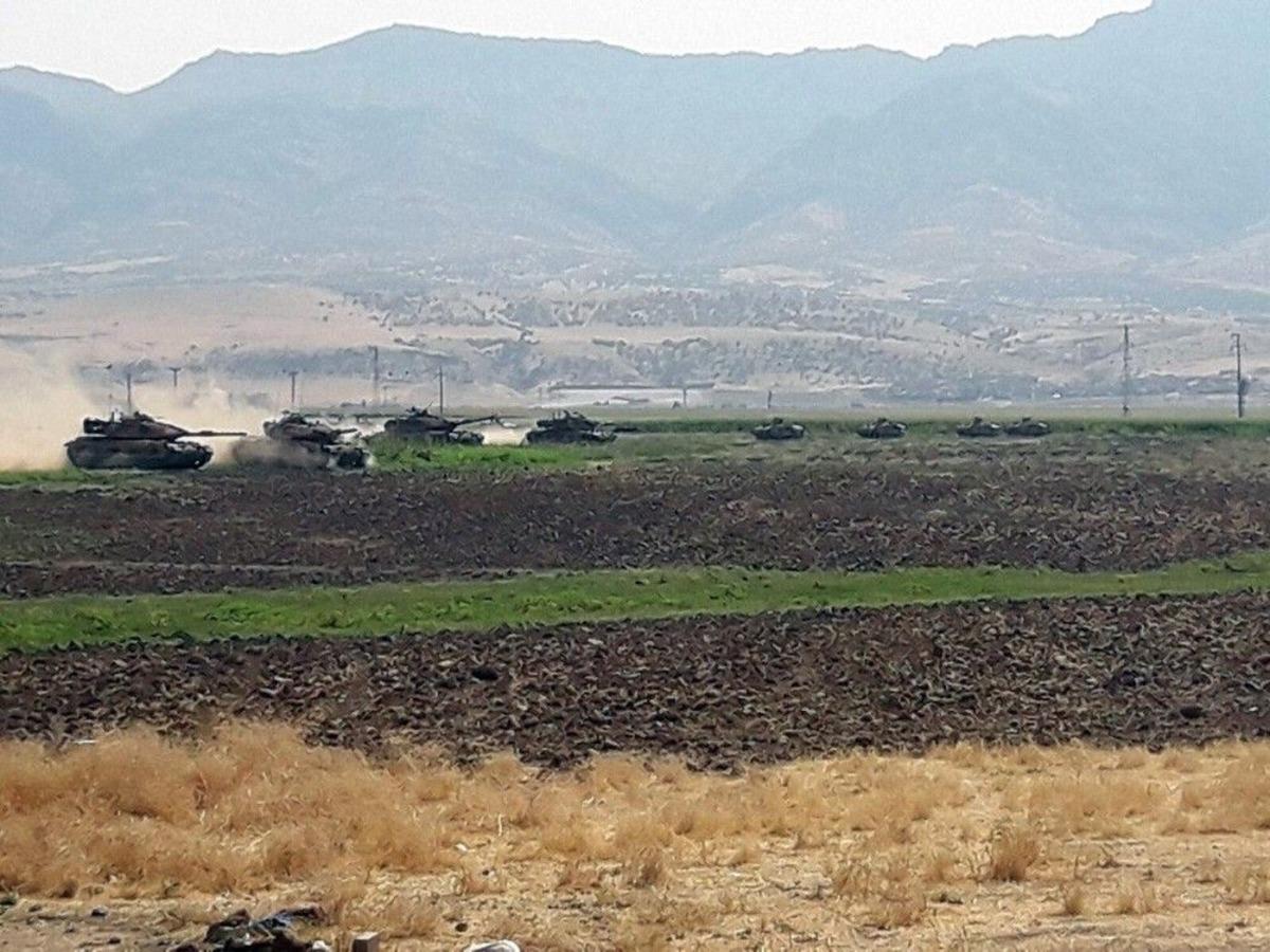 Tsk Sınırdaki Tatbikat İle İlgili Fotoğrafları Paylaştı