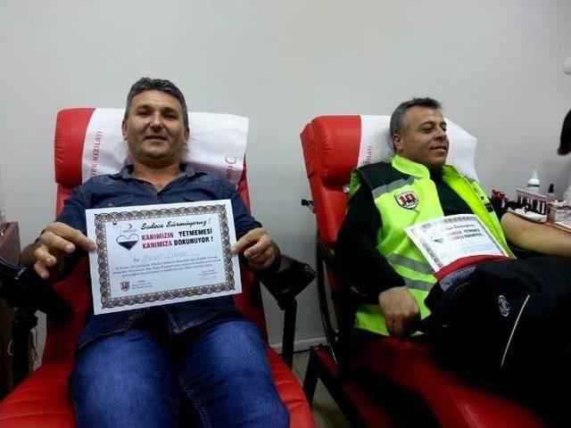 Motosiklet Kul&uuml;b&uuml;nden Kan Bağışı 1