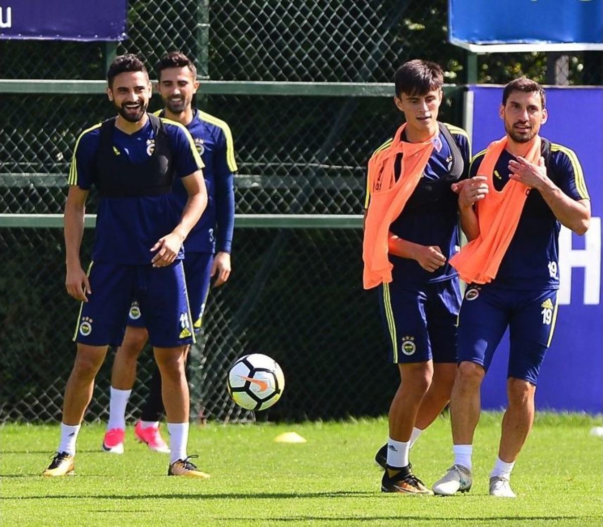 Fenerbah&ccedil;e&rsquo;de Hazırlıklar Devam Etti