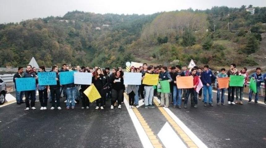Kazada &Ouml;len Arkadaşları İ&ccedil;in İkinci Eylemi Yaptılar