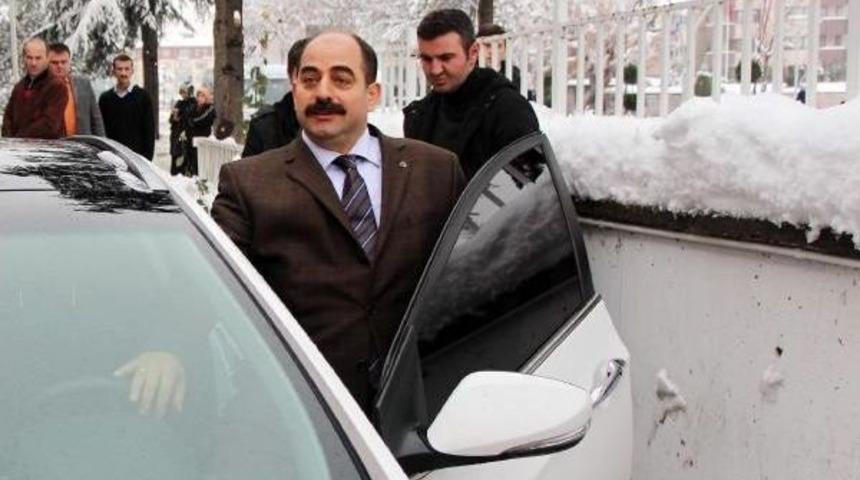 Zekeriya Öz: Yolsuzlukları Görmezden Gelmediğim İçin Hukuksuz İşlemlere Maruz Kaldım