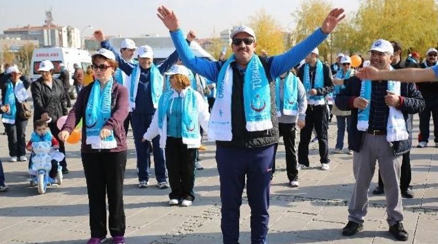 G&ouml;lbaşı&rsquo;nda Sağlıklı Yaşam Y&uuml;r&uuml;y&uuml;ş&uuml;