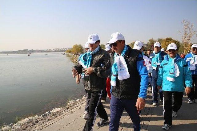 Gölbaşı’nda Sağlıklı Yaşam Yürüyüşü 1