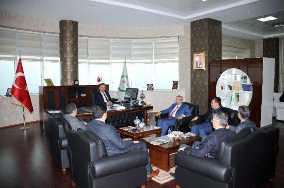 Yy&uuml; Heyetinden Iğdır &Uuml;niversitesi&rsquo;ne Ziyaret