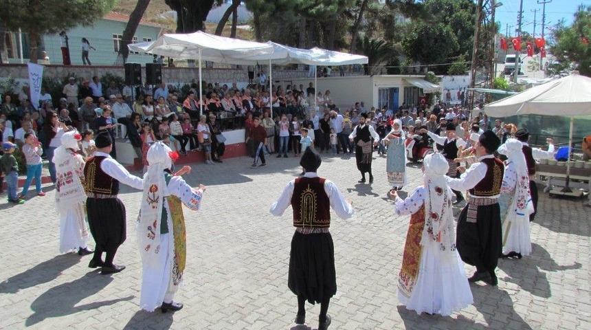 &Ccedil;eşme&rsquo;de Ovacık Tarım Ve Sakız Koyunu Şenliği Başlıyor