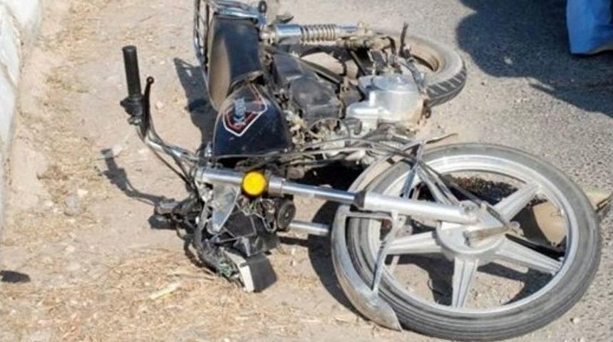 &Ouml;demiş&rsquo;te Evli &Ccedil;ift Motosikletle Şarampole U&ccedil;tu