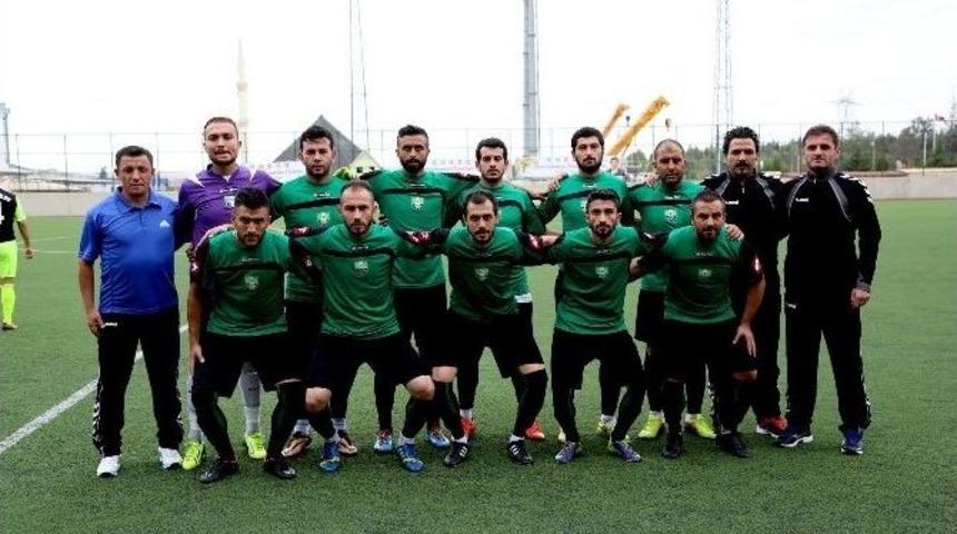 Şehitkamil Belediyespor Elazığ Yolspor&rsquo;a Fırsat Vermedi