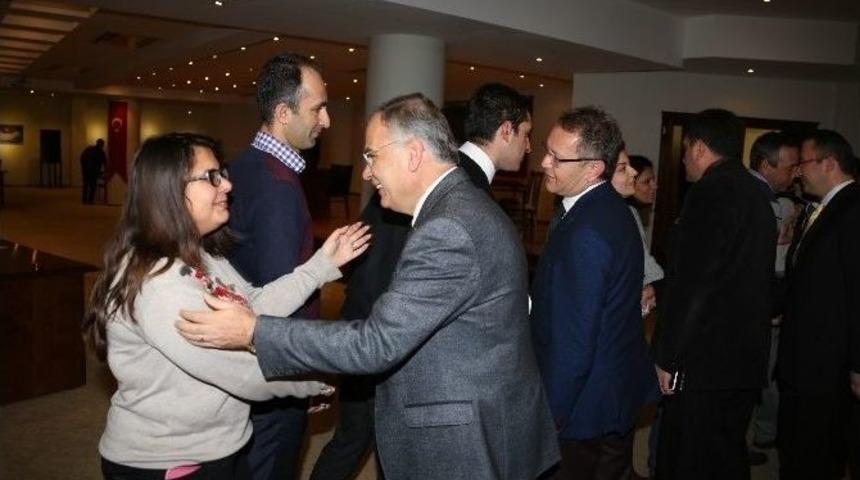 Başkan Bakıcı Belediye &Ccedil;alışanlarının Yeni Yılını Kutladı