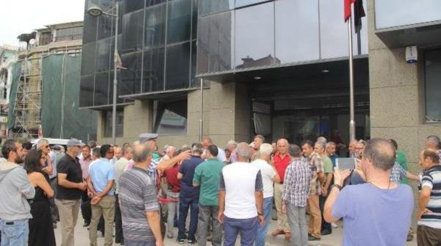 Borsa &Ouml;n&uuml;nde Fındık Fiyatı Protestosu