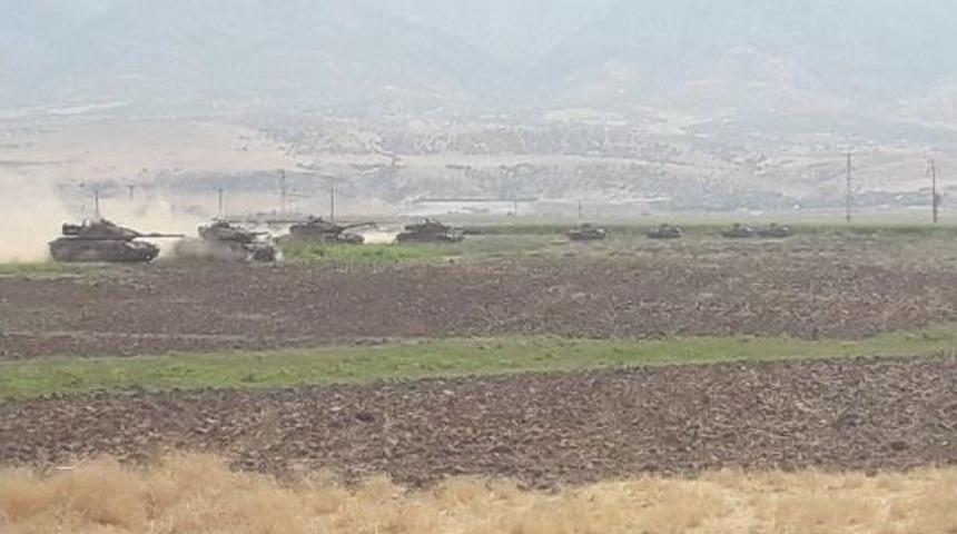 Habur&rsquo;Daki Tatbikat &Uuml;&ccedil;&uuml;nc&uuml; G&uuml;nde S&uuml;r&uuml;yor