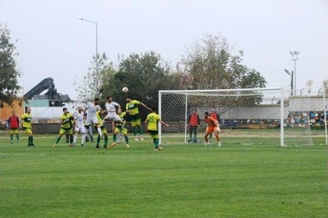 S&uuml;leymanpaşa Belediye Başkanı Eşkinat, Tekirdağspor&rsquo;u Destekledi 1