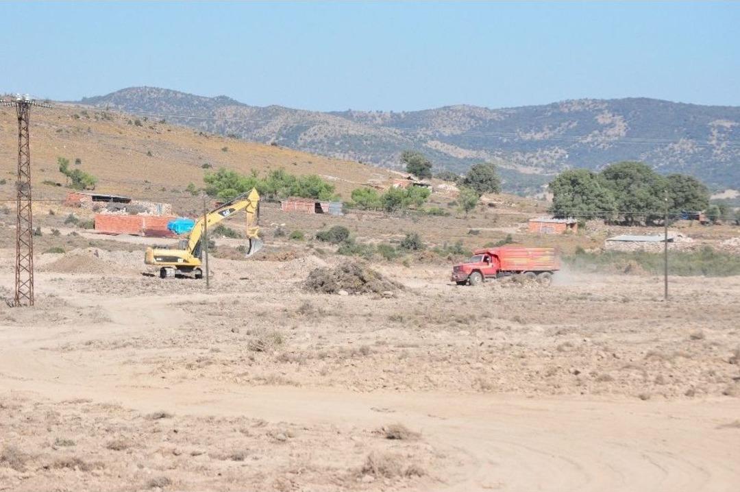 &Ccedil;anakkale&rsquo;de Depremzedelerin Evlerinin Yapımına Başlandı