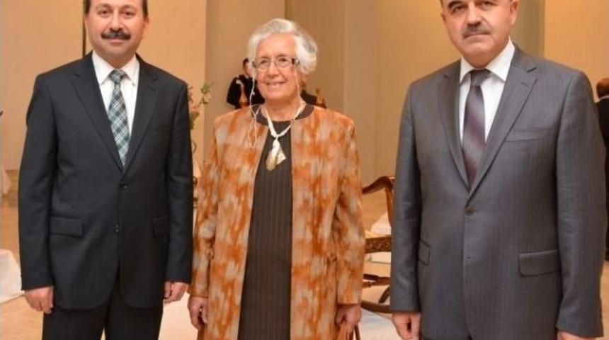 Hayırsever Aynur Kasabalı&rsquo;dan &Ouml;rnek Kermes