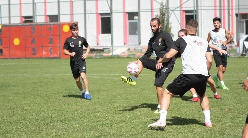 Eskişehirspor, 24 Erzincaspor Ma&ccedil;ına Hazır