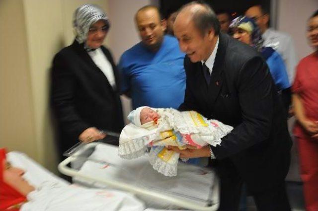 &Ccedil;orum da Yılın  Bebeği 00.03 de D&uuml;nyaya  Geldi 1