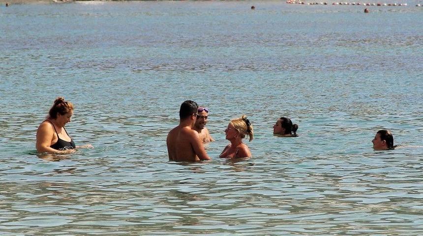 Sıcak Hava Bodrum&rsquo;u Vurdu