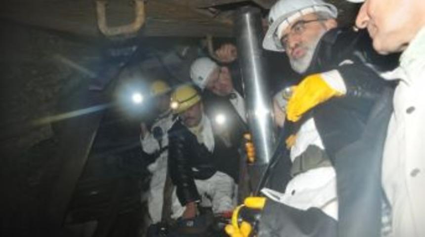 Enerji Bakanı Yıldız Yeni, Yılı Maden Ocağında Ge&ccedil;irdi