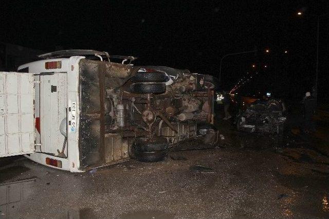 Samsun’da Otomobil Midibüs İle Çarpıştı: 3 Yaralı 2