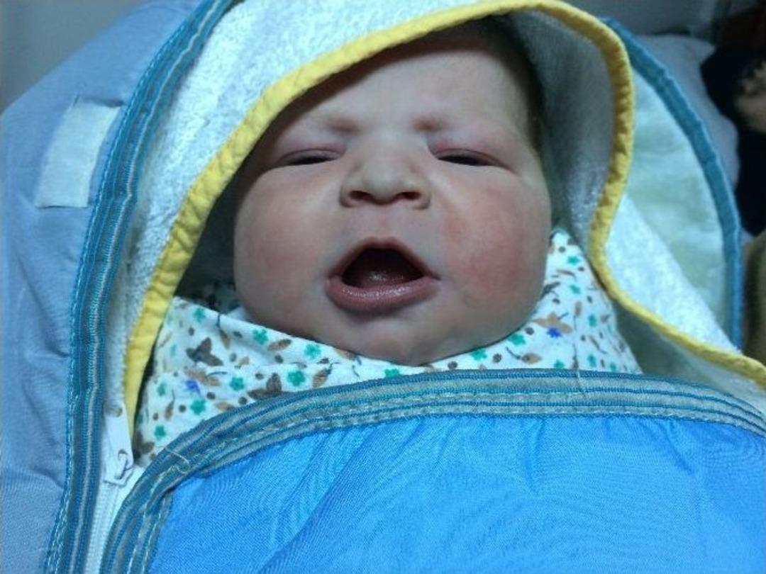 Elazığ&rsquo;da Yeni Yılın İlk Bebeği 4 Kilo 100 Gram D&uuml;nyaya Geldi