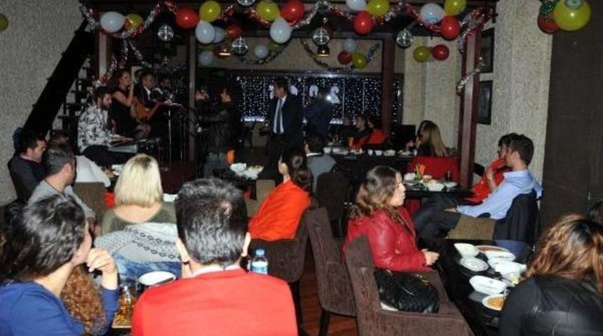 Gaziantepliler Yeni Yıla Halaylarla Girdi