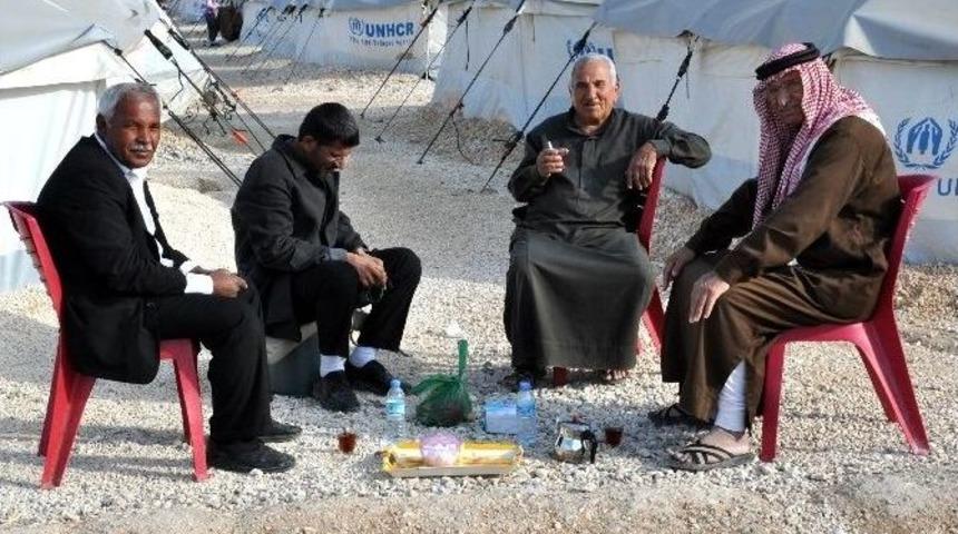 Suriyeli M&uuml;lteciler 2015 Yılından Umutlu