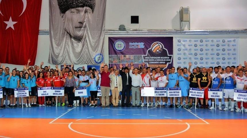 Kurumlar Arası Cumhuriyet Kupası Turnuvası Başladı