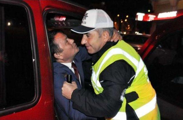 Alkoll&uuml; S&uuml;r&uuml;c&uuml;, Polisi &Ouml;perek Cezaya Direndi 3