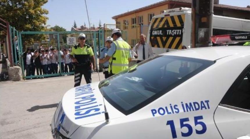 Eskişehir'de Okul Servis Ara&ccedil;larına Sıkı Denetim