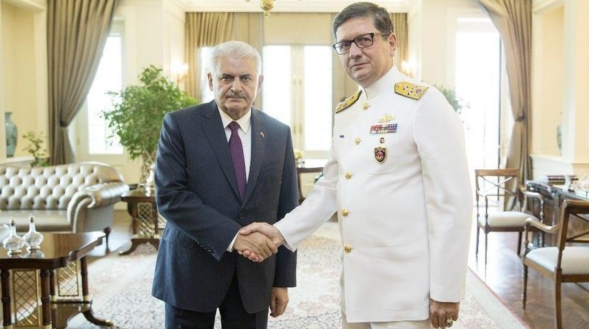 Başbakan Yıldırım, Deniz Kuvvetleri Komutanı Koramiral &Ouml;zbal&rsquo;ı Kabul Etti