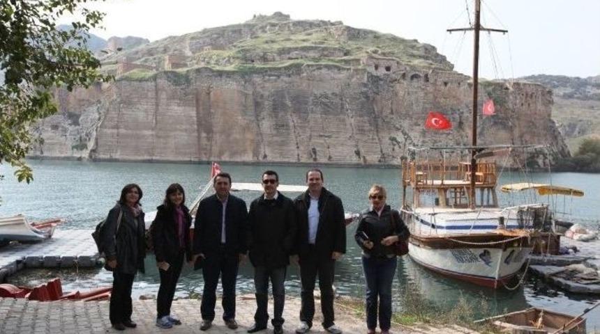 Turizm Bakanlığı Tanıtma Genel M&uuml;d&uuml;r&uuml; &Ouml;nal&rsquo;dan Rumkale&rsquo;ye İnceleme