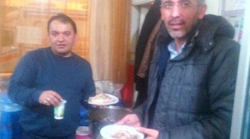 K&uuml;re&rsquo;de Geleneksel Hindi Ş&ouml;leni