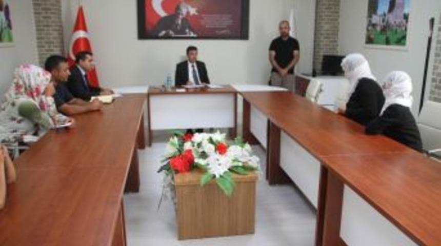 Kaymakam Kırlı, Vatandaşların Sorunlarını Dinledi