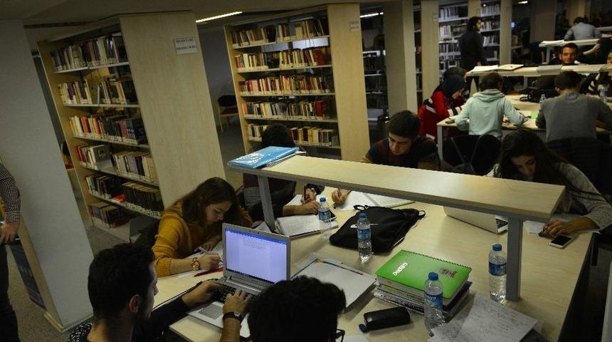 Be&uuml; K&uuml;t&uuml;phanesi&rsquo;nde Cumhuriyet D&ouml;nemi Hatıratları Kitaplığı Oluşturuluyor