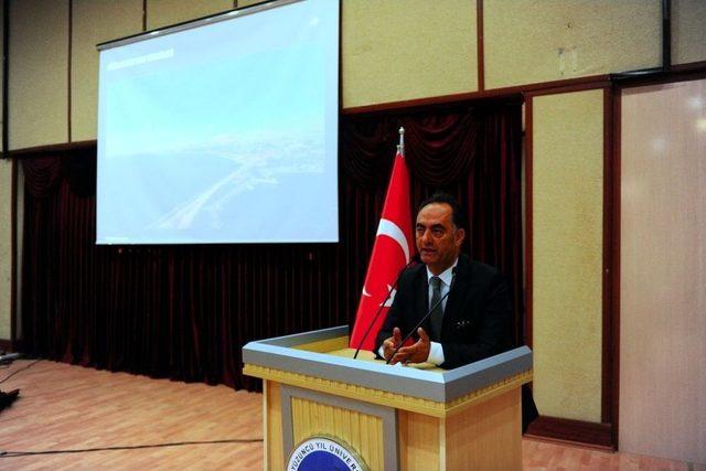 Rekt&ouml;r Battal, Cep Telefonu Numarasını &Ouml;ğrencilere Verdi 1