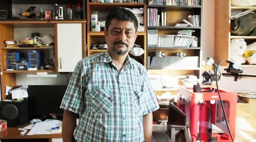 Burhaniyeli M&uuml;d&uuml;r&uuml;n 10 Parmağında 10 Marifet