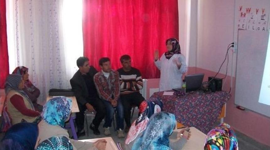 Velilere &rsquo;ahlak Ve Değerler&rsquo; Semineri