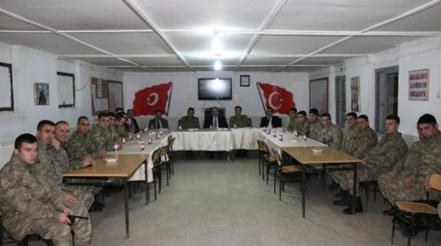 Hakkari Valisi Yeni Yıla Mehmet&ccedil;ikle Girdi