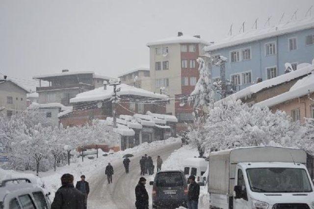 Büyükorhan’Da Kar Esareti