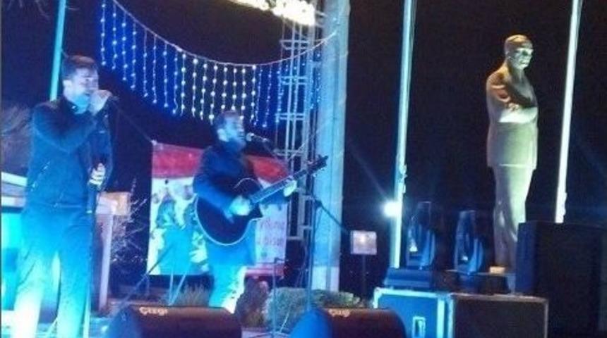 2015&rsquo; E Ak&ccedil;ay&rsquo; Da Merhaba Dediler