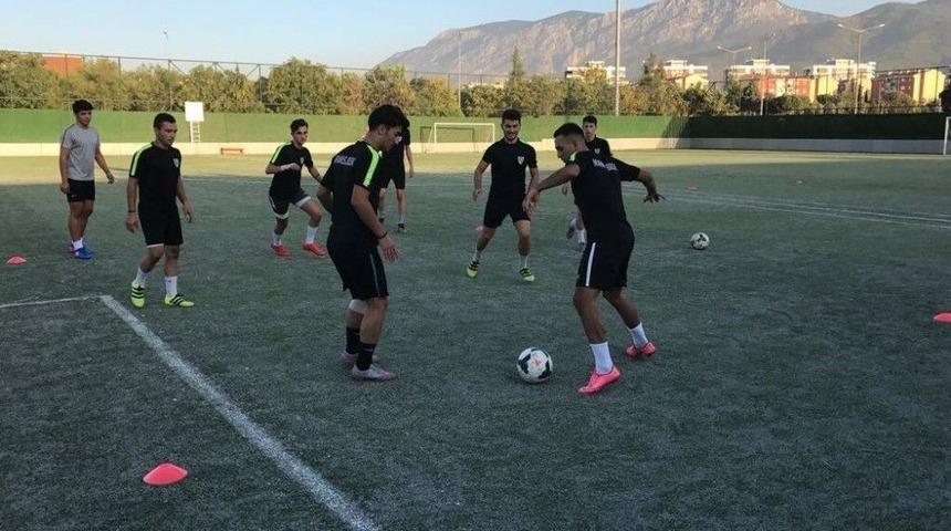 Gen&ccedil; Yıldızlar Top Başı Yaptı