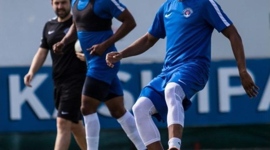 Kasımpaşa, Kayserispor Ma&ccedil;ı Hazırlıklarını S&uuml;rd&uuml;r&uuml;yor