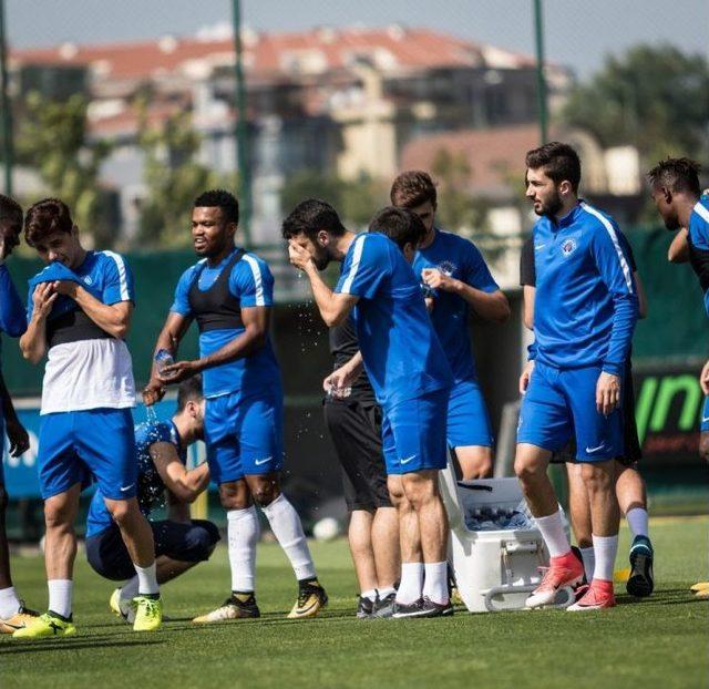 Kasımpaşa, Kayserispor Maçı Hazırlıklarını Sürdürüyor