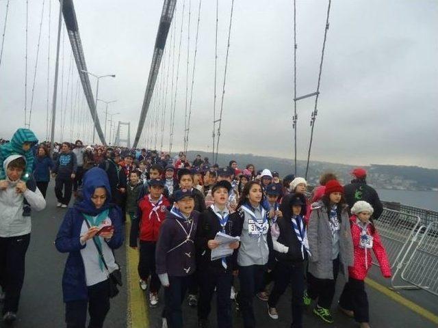 Büyükşehirli İzciler Avrasya Maratonunda Yürüdü 1