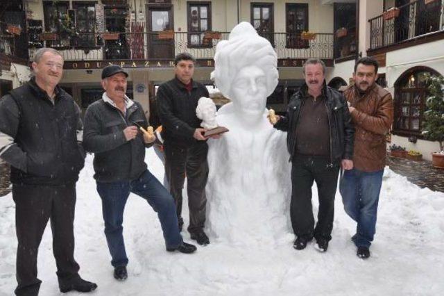 L&uuml;letaşı Ustalarından Kardan Yunus Emre B&uuml;st&uuml; 3