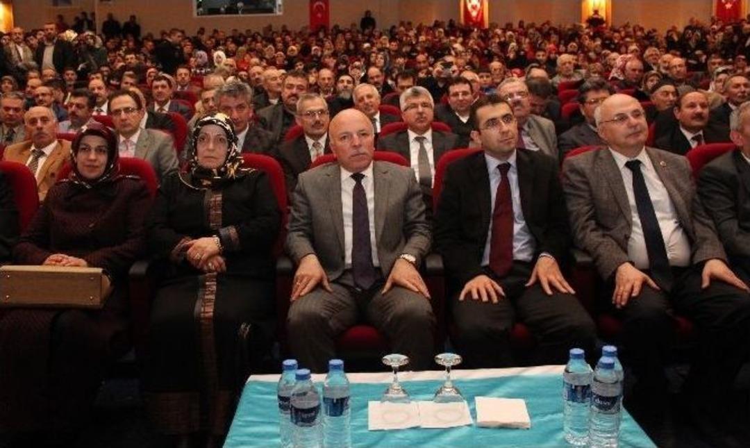 Sekmen: "&ccedil;ocuklarımızı İslam Şuuruyla Yetiştirelim"